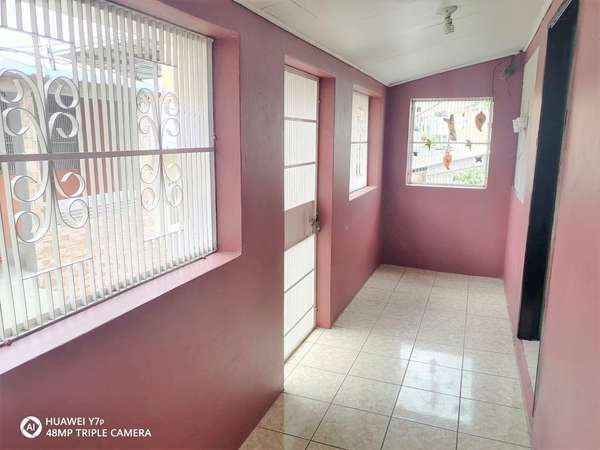 For sale pedestrian house in Residencial Plaza