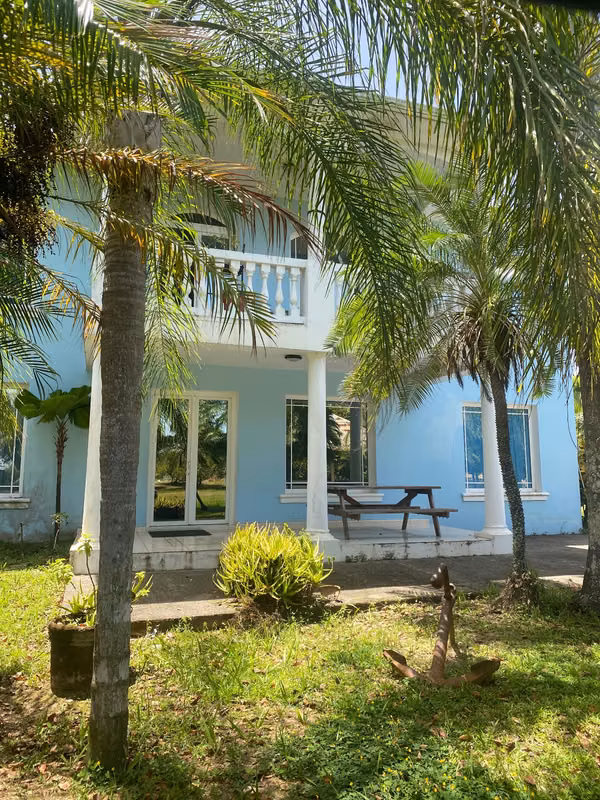 PROPERTY IN FRONT OF THE CARIBE SEA - THE CEIBA, HONDURAS