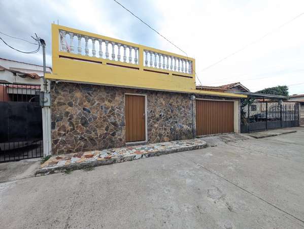 HOUSE FOR SALE - VALLEY COLONY, SAN PEDRO SULA!