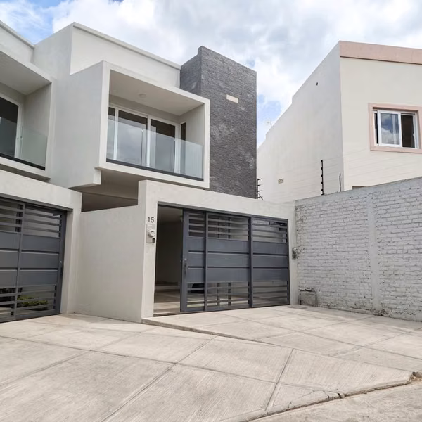 Venta de casa en Residencial Roble Oeste 