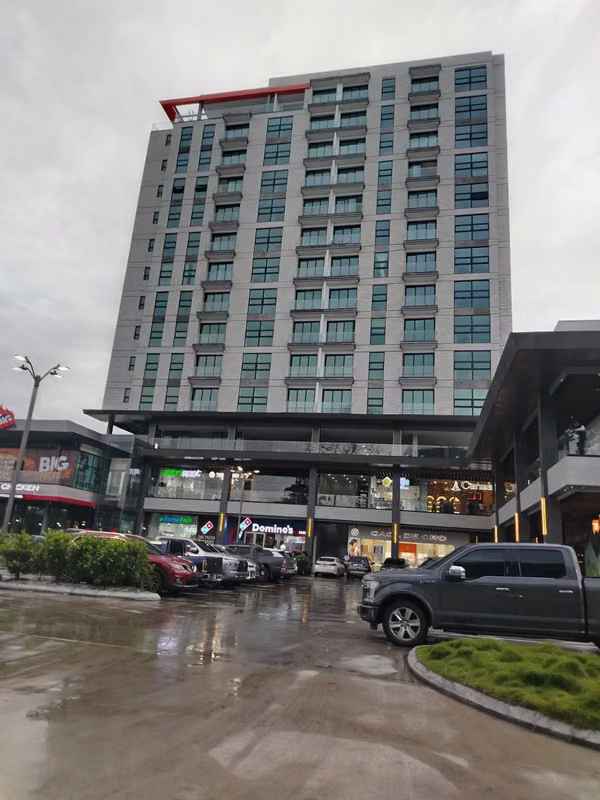Condominio en Venta plaza Masdeval SPS 