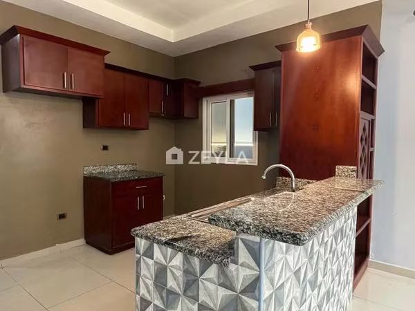 Se Alquila Casa 1 Nivel En Residencial Vía Serán, SPS