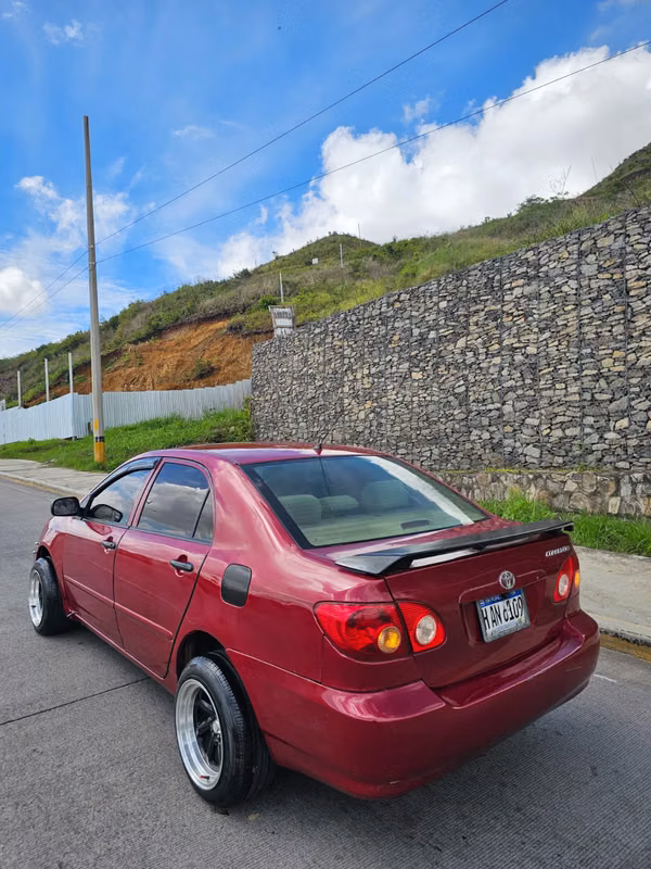 Toyota Corolla Papeles en regla  año 2008 