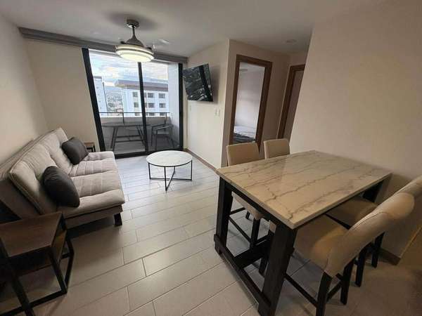 It's a good rent. Furnished Tower Cipreses