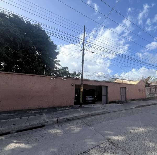 Se Vende Casa Col. Alameda