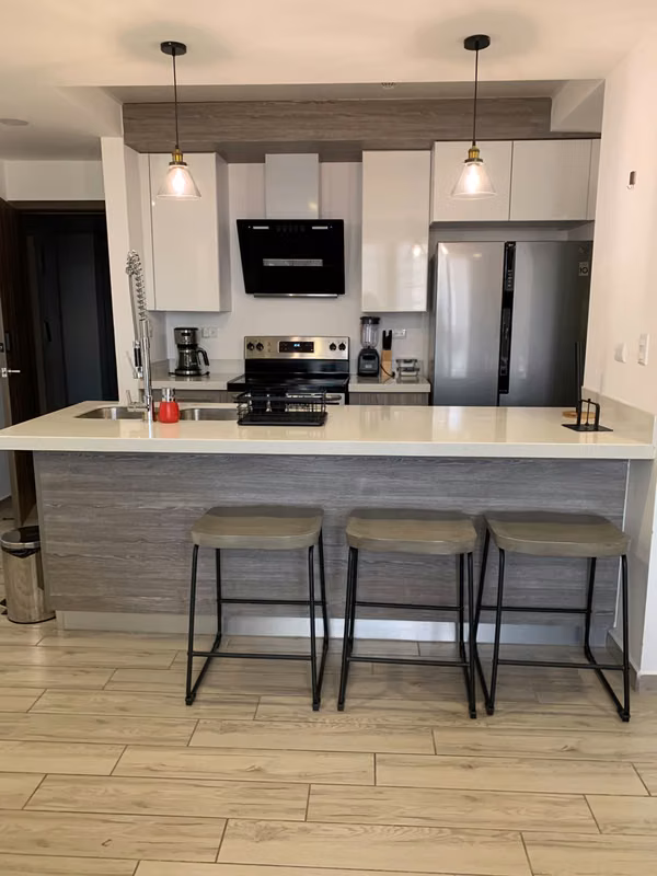 Inversionistas condominio activo en AIRBNB a precio de avaluo, San Pedro Sula, Honduras
