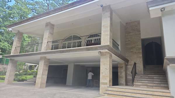 Se Renta o se Vende Hermosa Residencia El Hatillo