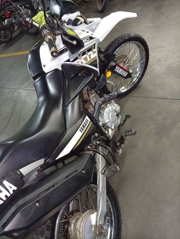 XTZ 150 EFI Yamaha negociable. TODO AL 100. 