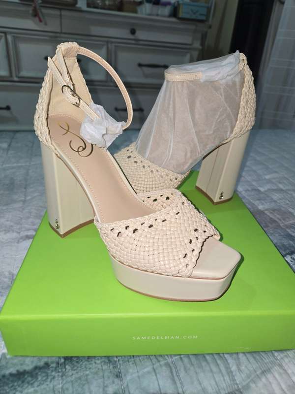 Lindas Sam Edelman 