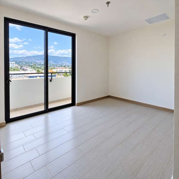 Apartamento comodo y muy seguro en Lirios de Miraflores