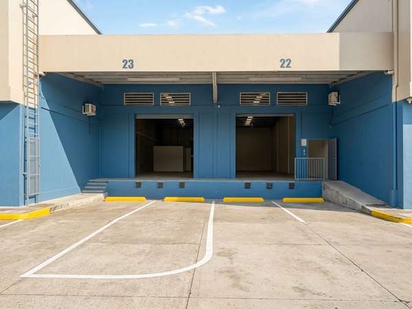 OPORTUNIDAD DE OFI-BODEGA 360 M2 || Sector del Norte, San Pedro Sula