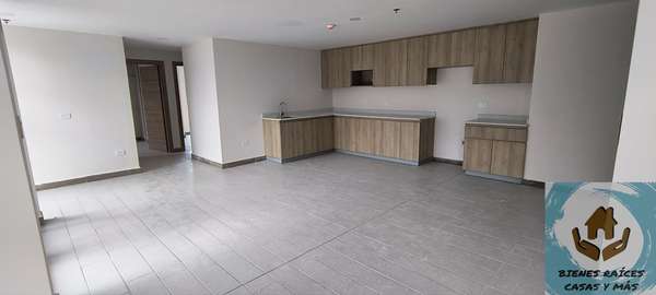 VENDEMOS APARTAMENTO DE 3 HABITACIONES EN TORRE NUEVA UBICADA EN EL ANILLO PERIFÉRICO