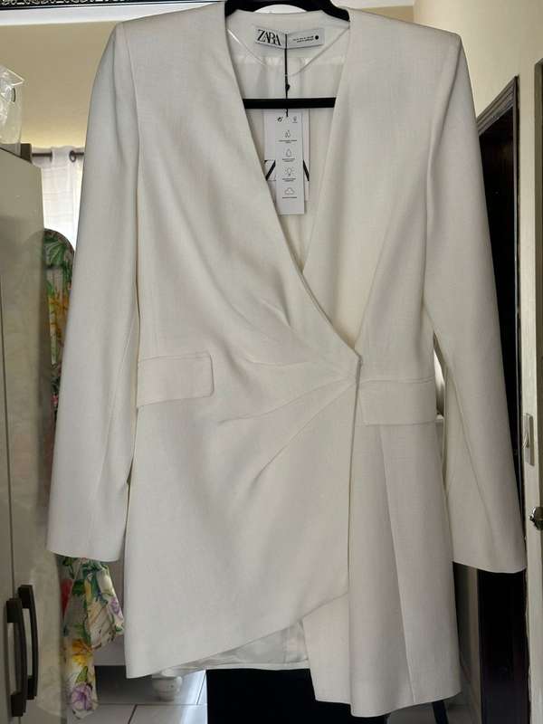 Zara M - Lindo Mini Vestido Tipo blazer se puede usar como vestido o blazer