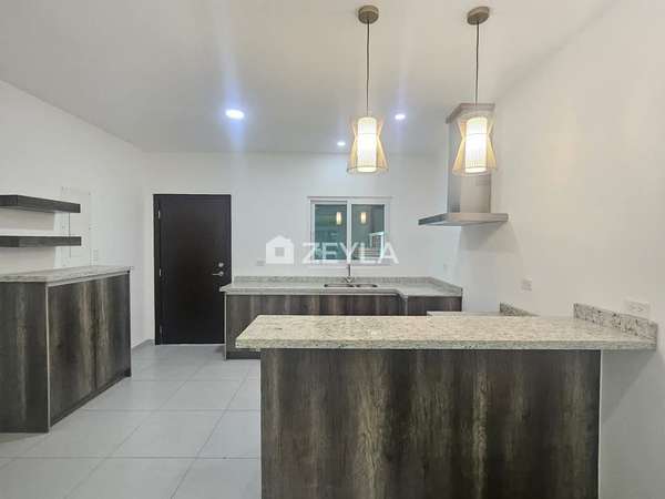 Se Alquilan Townhouses Duplex Nuevos En Residencial Cedros, SPS