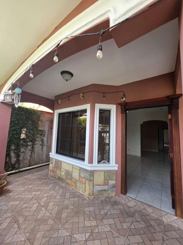 RENTA CASA MAYA II