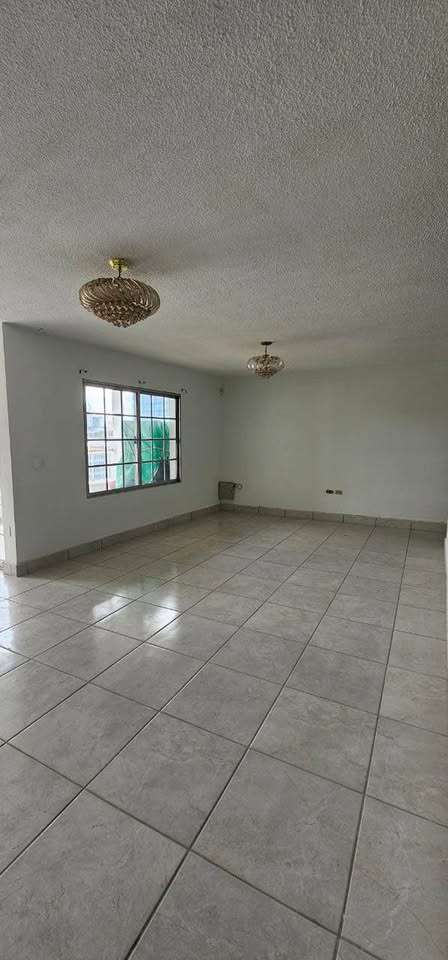 Se Renta Casa Col. Lomas del Mayab