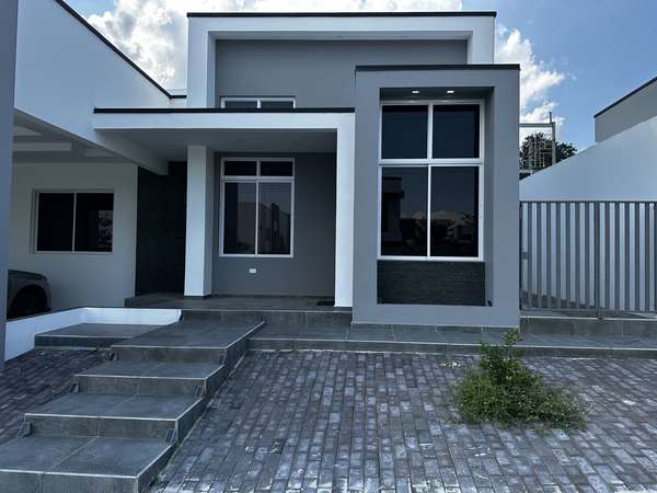 Casa de 4 habitaciones en venta, Ciudad Jaragua, San Pedro Sula