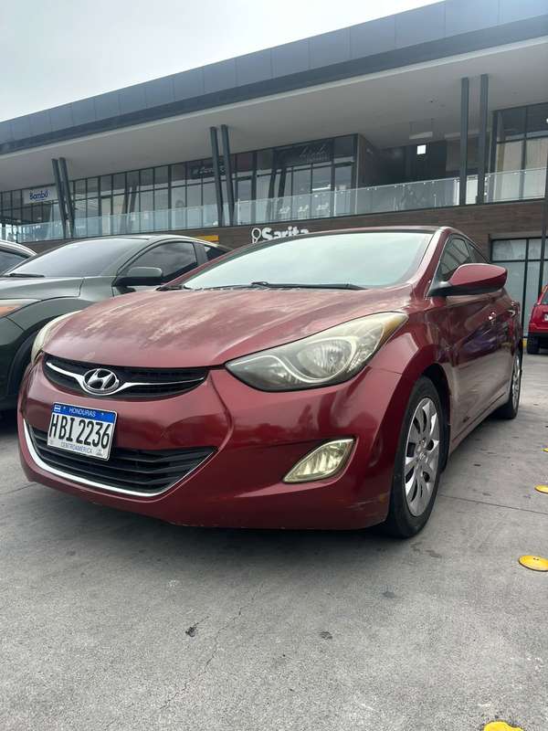 Hyundai Elantra 2013
