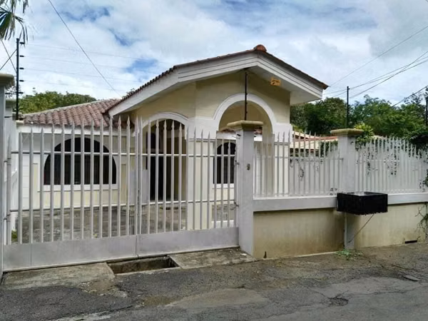 En venta/renta preciosa casa en carretera sur