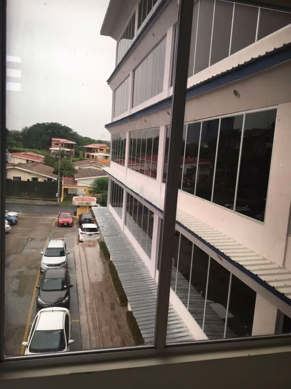 En venta edificio pista Jean Paul Genie,Managua-Nicaragua