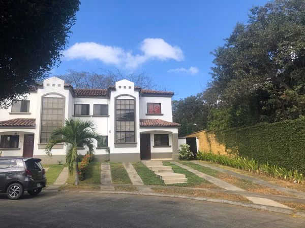 VENTA Casa en Santo Domingo / NG
