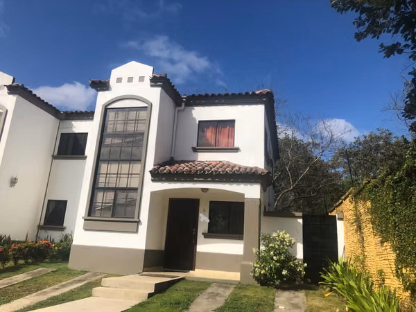 RENTA House in Santo Domingo / NG