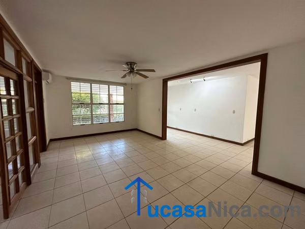 Casa de 4 habitaciones con sus baños + piscina propia
