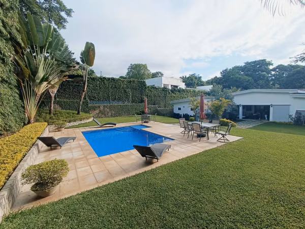 Santo Domingo casa con piscina