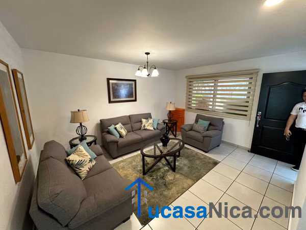 full muebles casa en condominio con piscina comunal