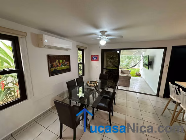 full muebles casa en condominio con piscina comunal