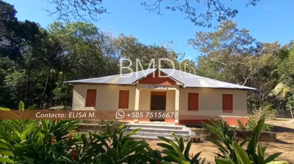 5.7 Hectares in an small town near Granada - EMC