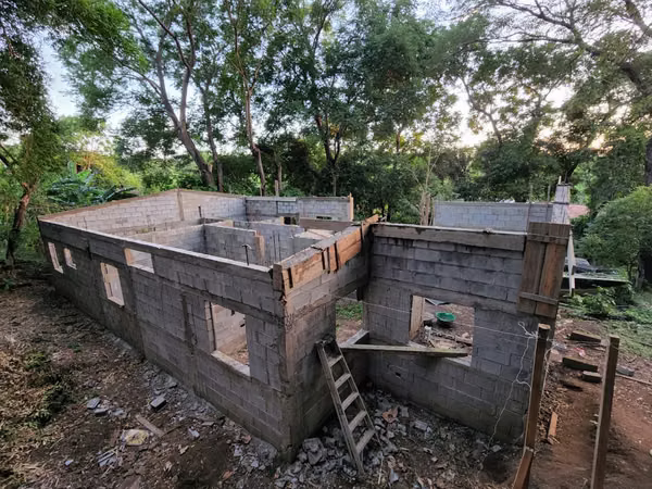 En venta casa en obra gris carretera sur