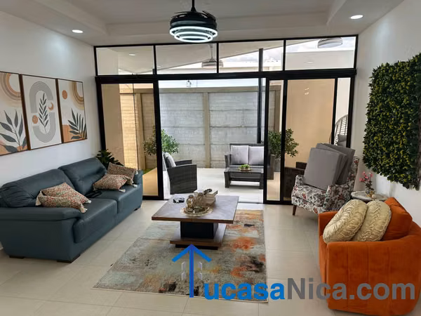 Renta Moderna Casa Con o sin Muebles