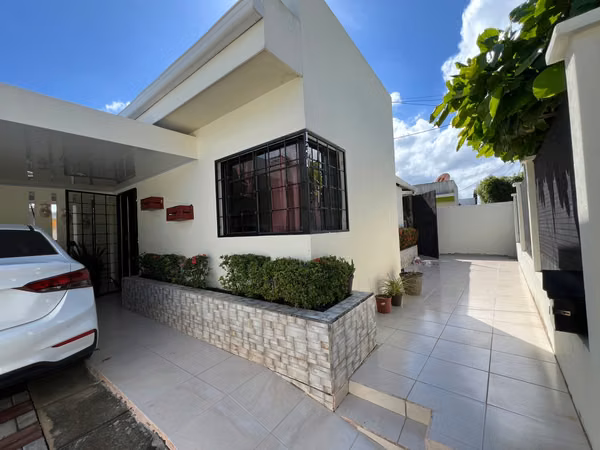 FP>¡Oportunidad de compra! Se vende casa en Residencial Villas Lindora