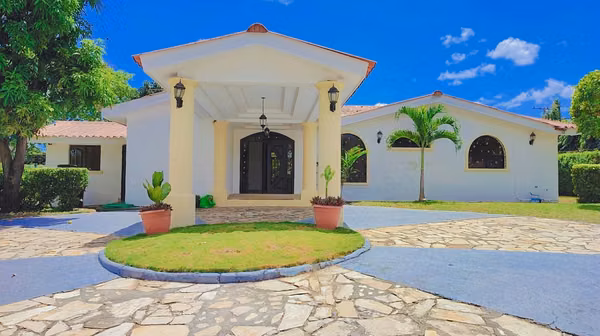 Colinas de Santa Cruz Managua, Residencial Las Colinas