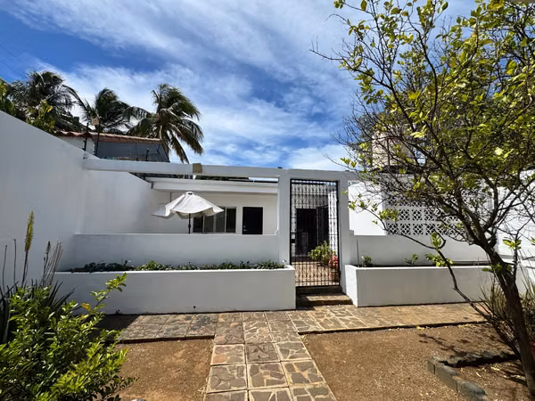 FP> ¡Oportunidad! Casa Moderna en Venta – Carretera Sur KM 10.5 $220,000