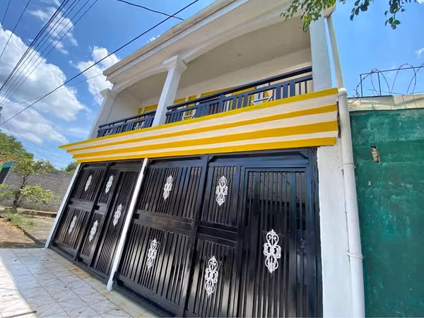  ¡SE VENDE CASA DE DOS PLANTAS EN ALTAGRACIA! FP