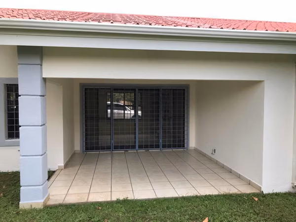 CARRETERA MASAYA KM 12. SE VENDE CASA RESIDENCIAL PRIVADO.