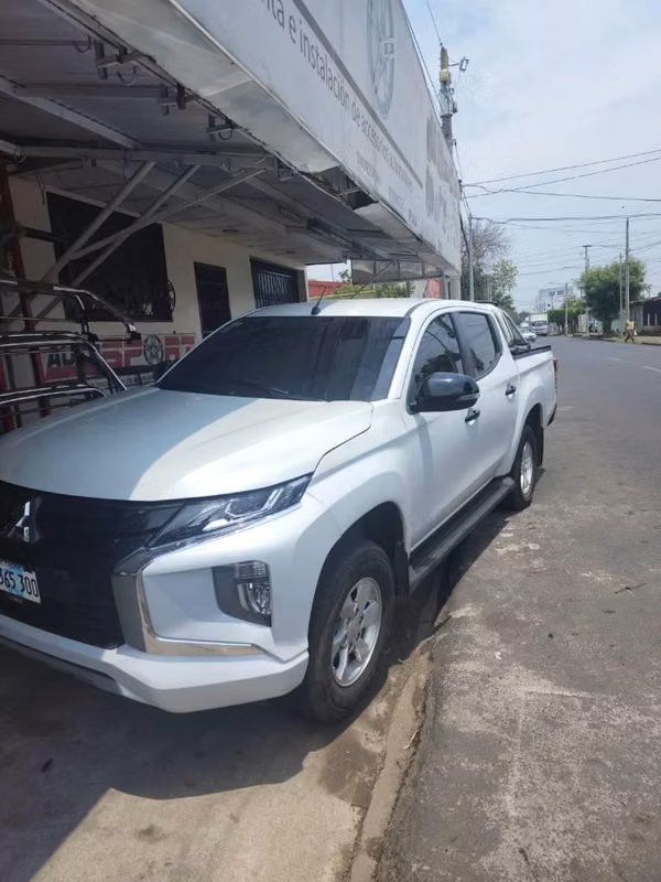 Camioneta de tina 4x4