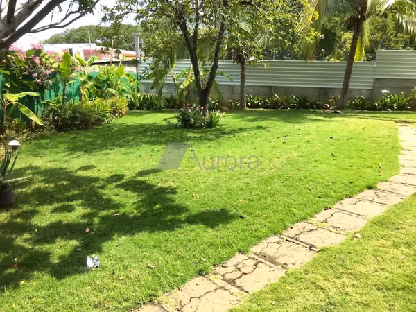 LCN 0478 IJ   Complejo de apartamentos en venta Las Colinas