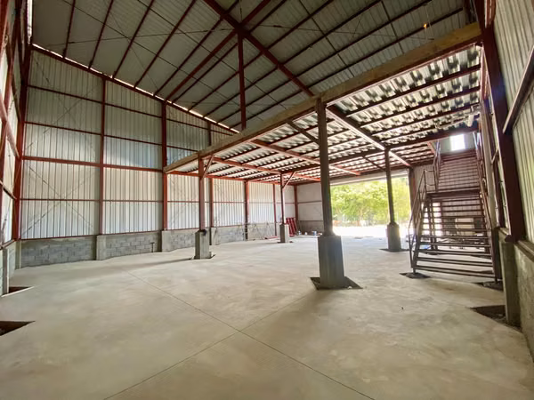 VENTA o ALQUILER de OFIBODEGA Km 9 Carretera Masaya