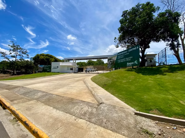 VENTA o ALQUILER de OFIBODEGA Km 9 Carretera Masaya