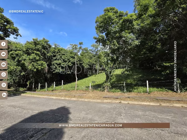 Venta de precioso lote de terreno en Balcones de Santo Domingo KG