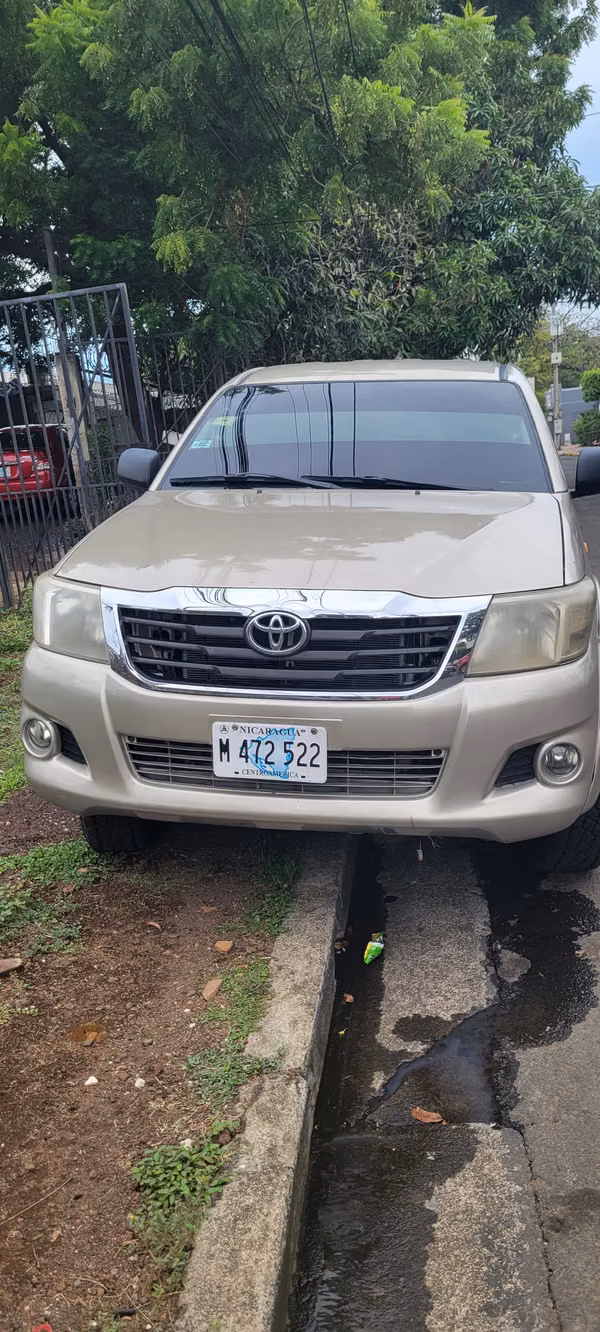 TOYOTA HILUX SR 4X4, AÑO 2013. MECANICA