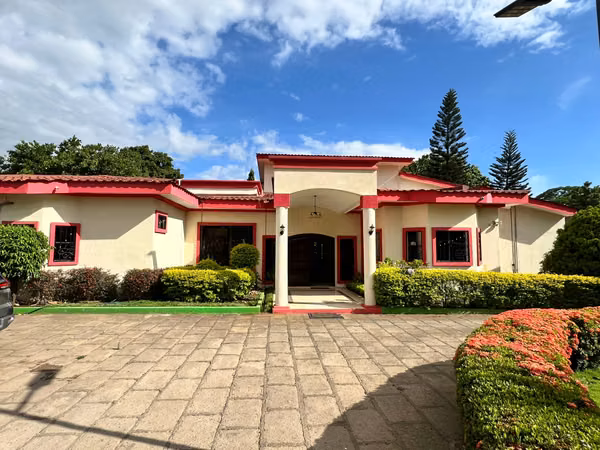VENTA DE PRECIOSA CASA