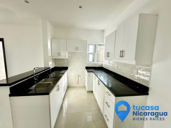 Casa en Renta en Santo Domingo, Managua – Condominio Privado
