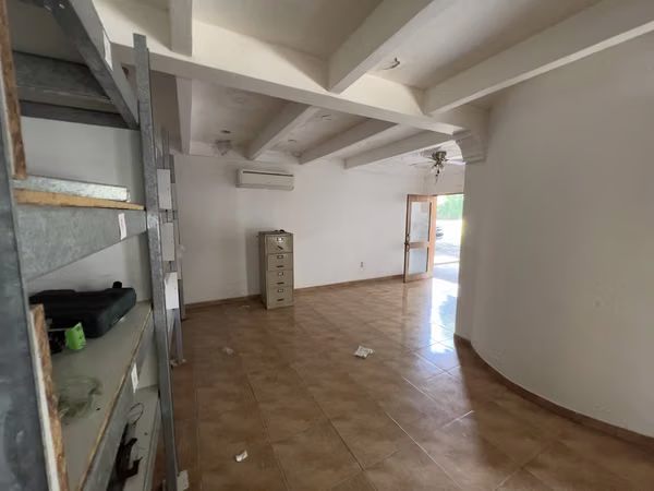 Ubicación Comercial con Terreno en la Carretera Panamericana – ¡Reducido para Venta Rápida!