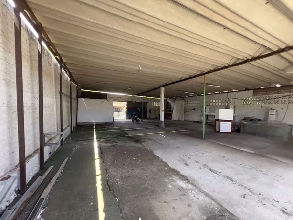 Ubicación Comercial con Terreno en la Carretera Panamericana – ¡Reducido para Venta Rápida!