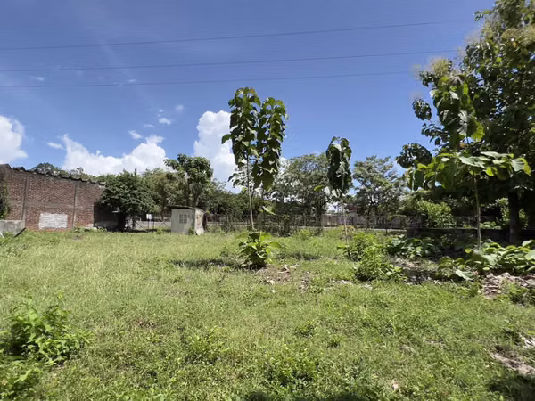 Ubicación Comercial con Terreno en la Carretera Panamericana – ¡Reducido para Venta Rápida!