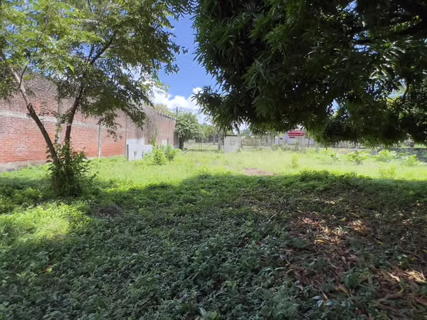 Ubicación Comercial con Terreno en la Carretera Panamericana – ¡Reducido para Venta Rápida!
